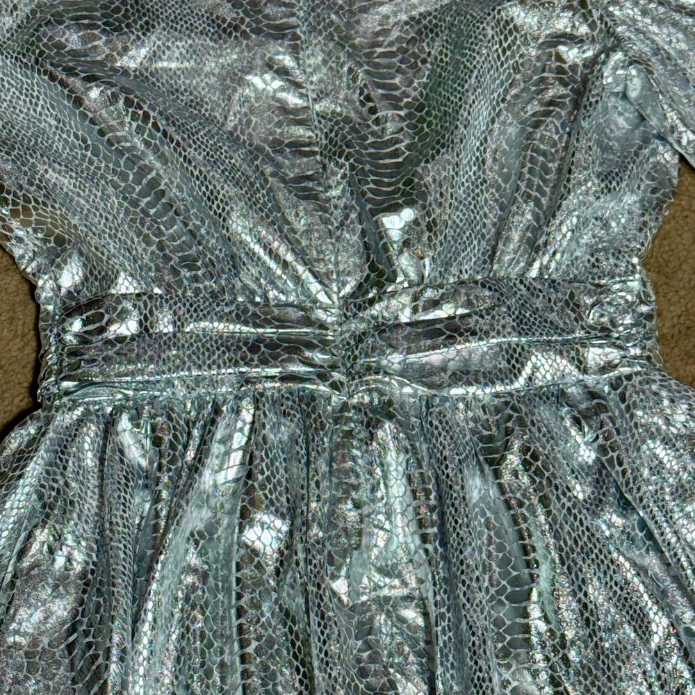 Endless Rose Snakeskin Metallic Romper Silver Long Sleeve Pleated V-Neck Size XS - Picture 7 of 8